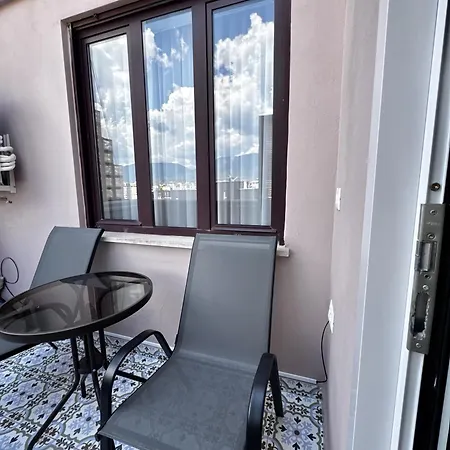 Albania Haven Center - Rruga E Barrikadave * Τίρανα